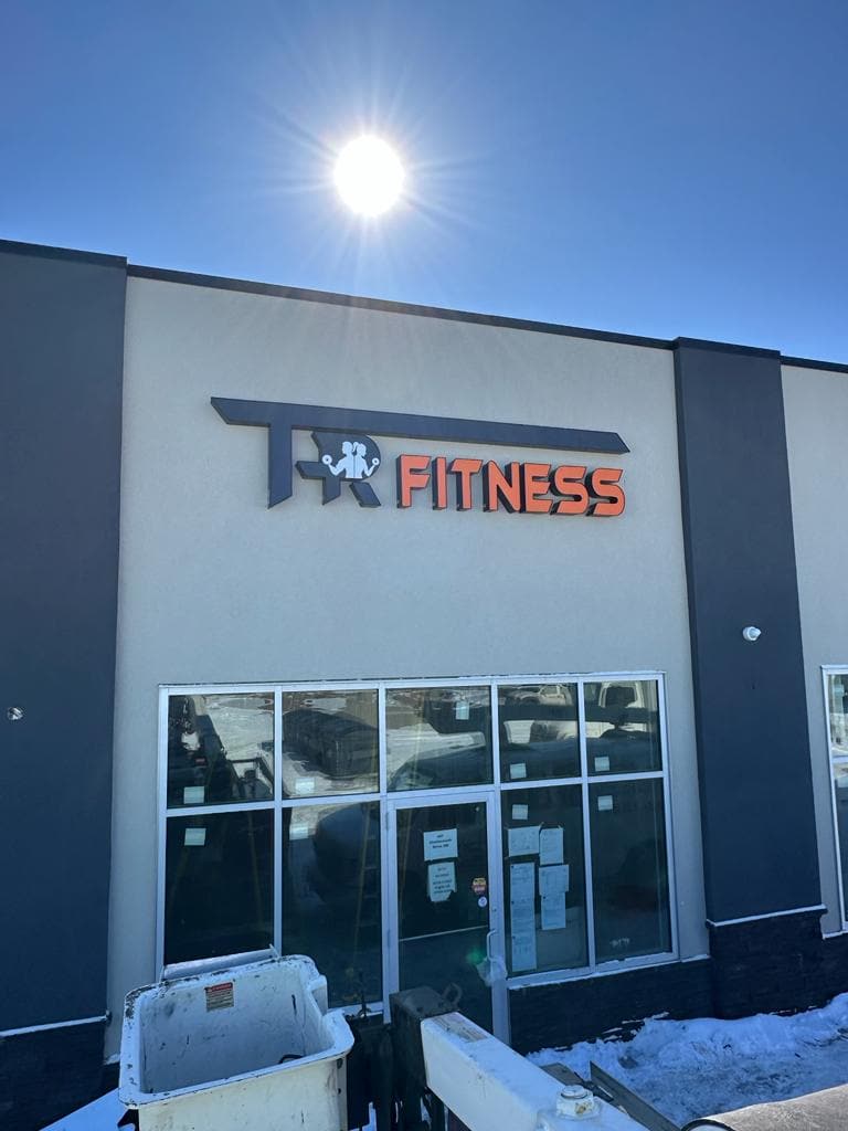 TR Fitness dimensional letters